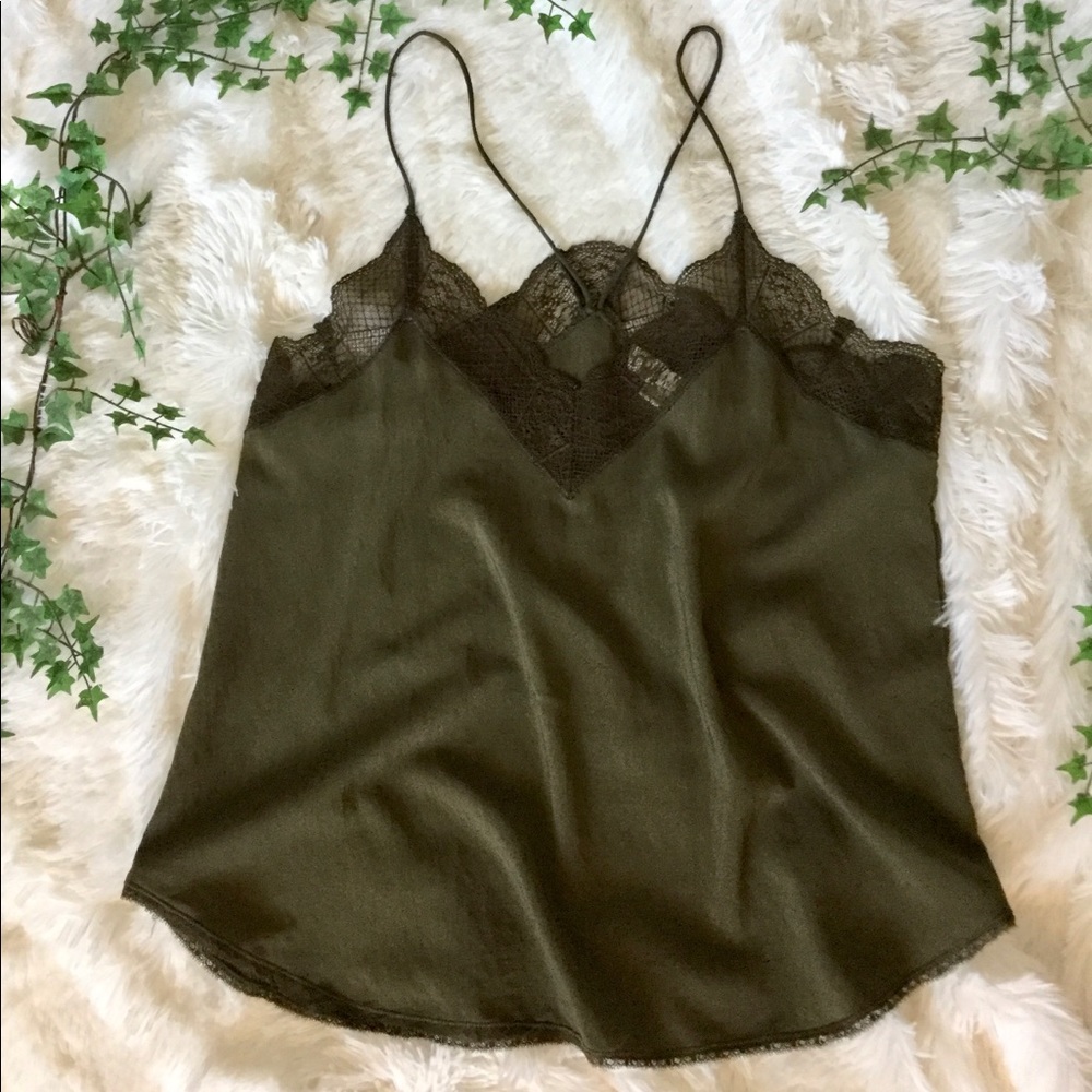 VICI Lrg Delicate Balance Lace Cami Tank Military